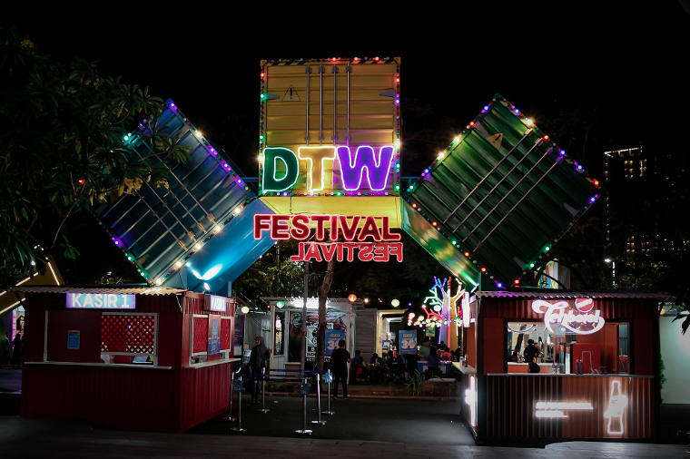 Millenials Celebration at Downtown Walk Festival 2019