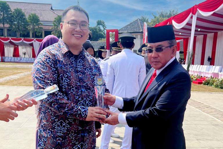 RS Saint Carolus Summarecon Serpong Wins The "Gerakan Sayang Ibu" Competition