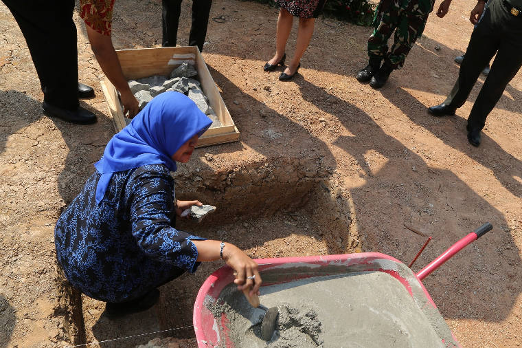 gallery/2211/Peletakan-Batu-Pertama-Masjid-Asy-Syukur-01.jpg