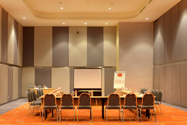 HARRIS Hotel and Conventions Bekasi